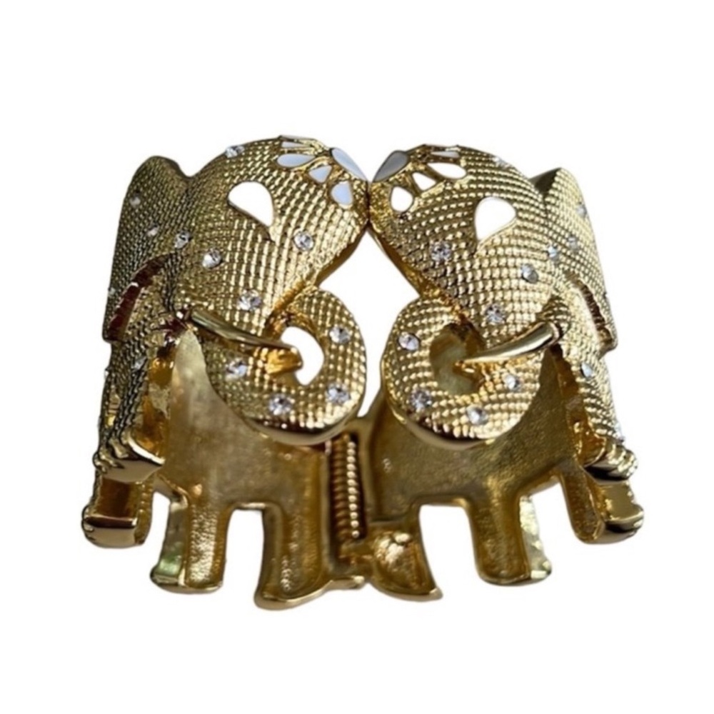 NWOT  Lilly Pulitzer Elephant Cuff Bracelet
Gold Metallic